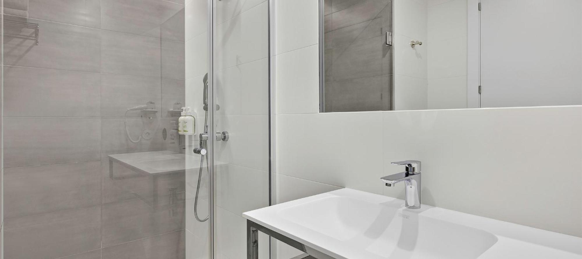 B&B Hotel Madrid Трес-Кантос Екстер'єр фото